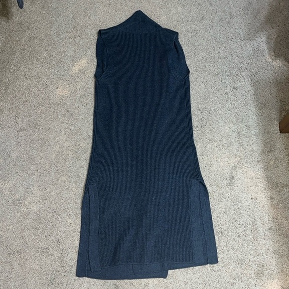 Wilfred Aritzia Dunkirk Merino Wool Long Sweater Vest Duster Ashen Grey Small - Picture 7 of 10